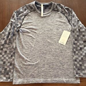Lululemon Metal Vent Tech Gray Checkered Long Sleeve Tee Large